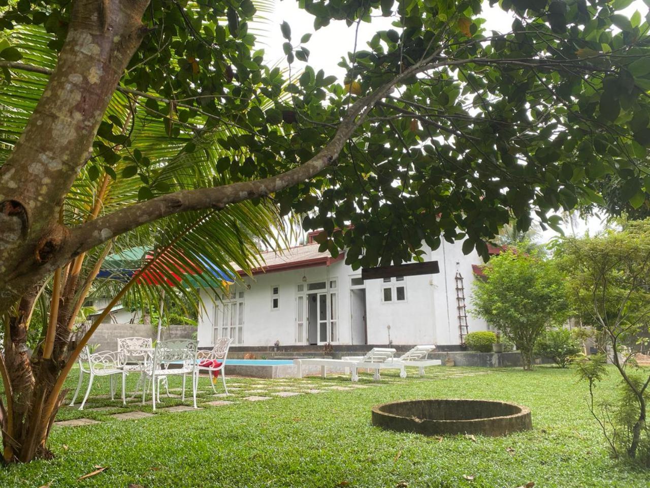 Villa Tropical Oasis Balapitiya Exterior foto